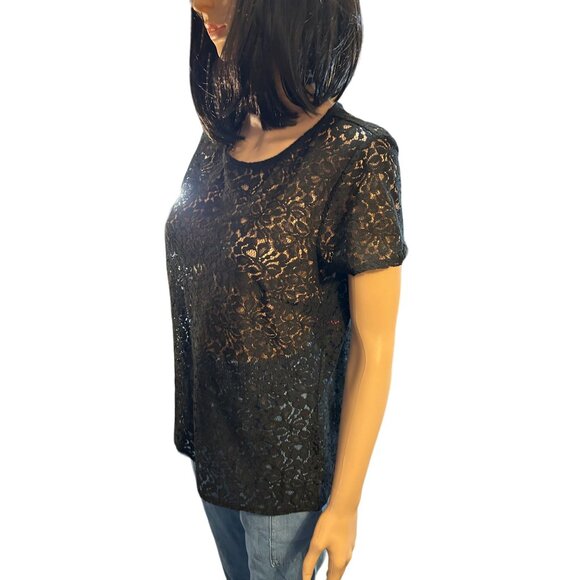 Old Navy Black Lace Top size medium - Picture 3 of 6